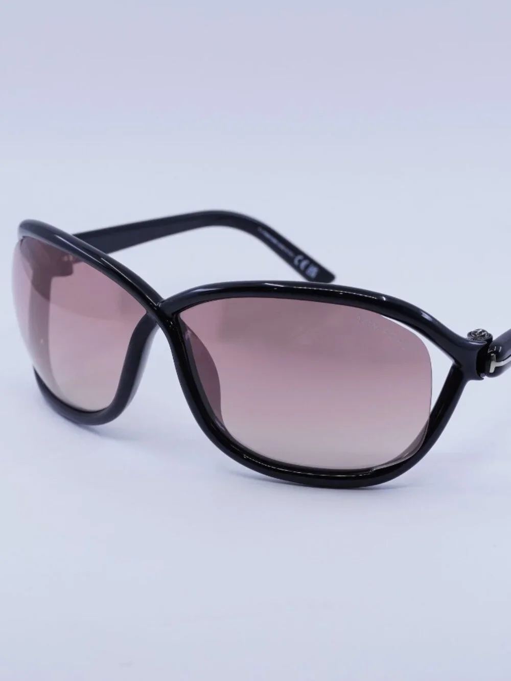 Tom Ford Fernanda FT1069 01Z Sunglasses - Black Frame, Violet Lenses